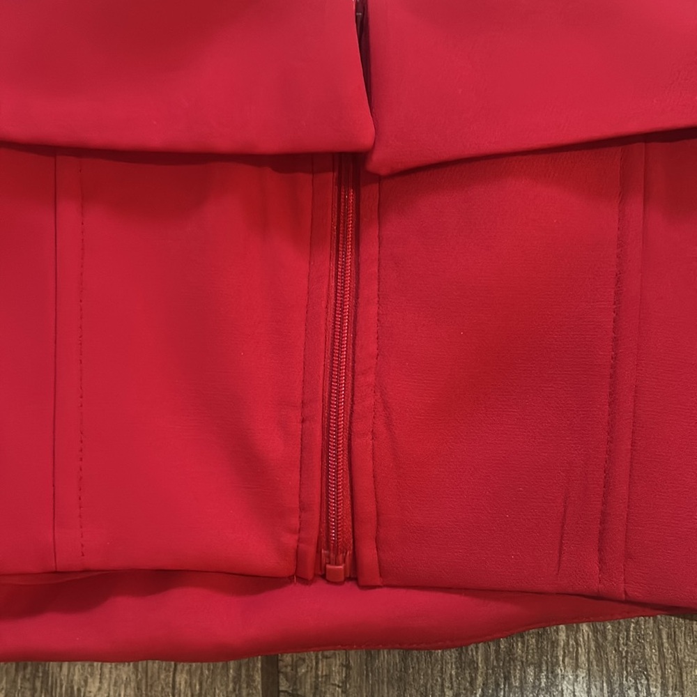 Red Strapless Set - Picture 9 of 10
